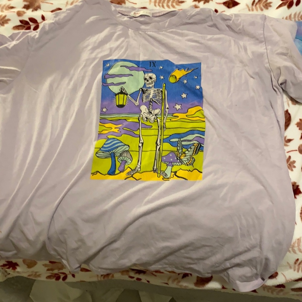 Oversized Skeleton Tee.